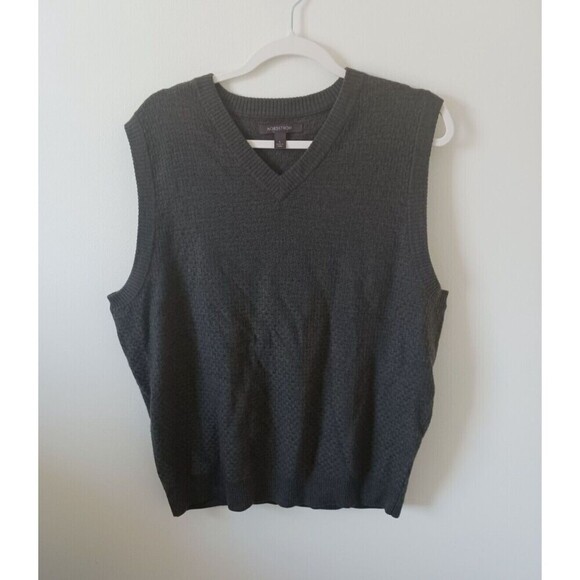 Nordstrom Mens 100% Extra Fine Merino Wool Sweater Vest V Neck Charcoal Size L - Picture 1 of 4